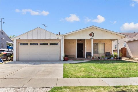 12727 Lefloss Avenue Norwalk CA 90650