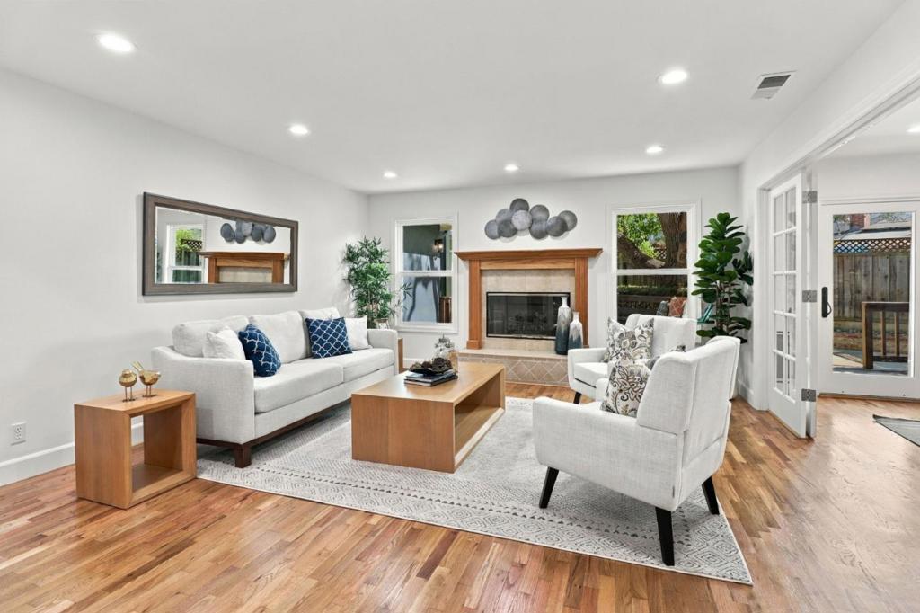 1304 Cherry Court