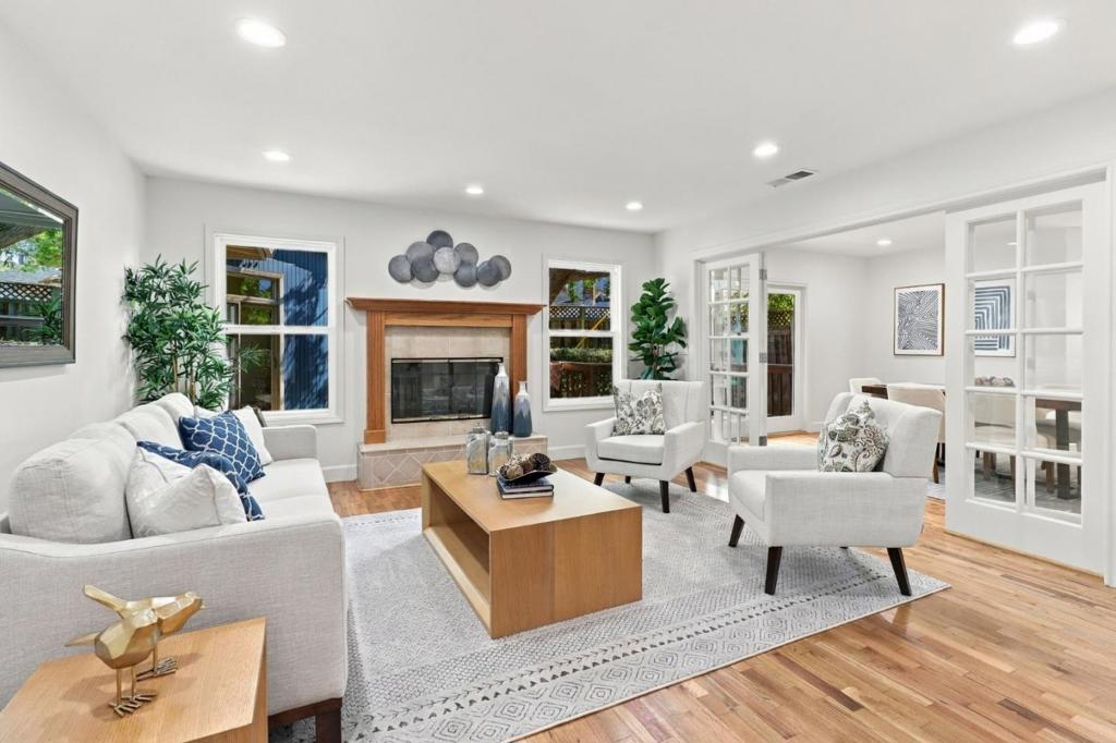 1304 Cherry Court