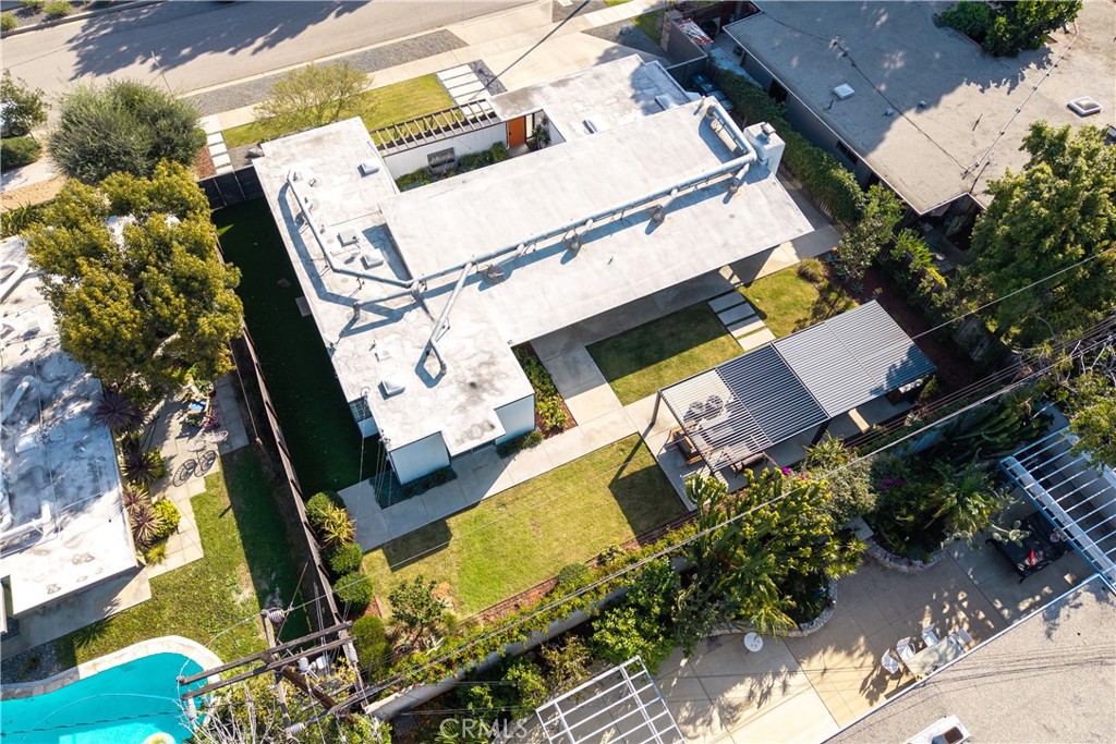 1830 N Ridgewood Street