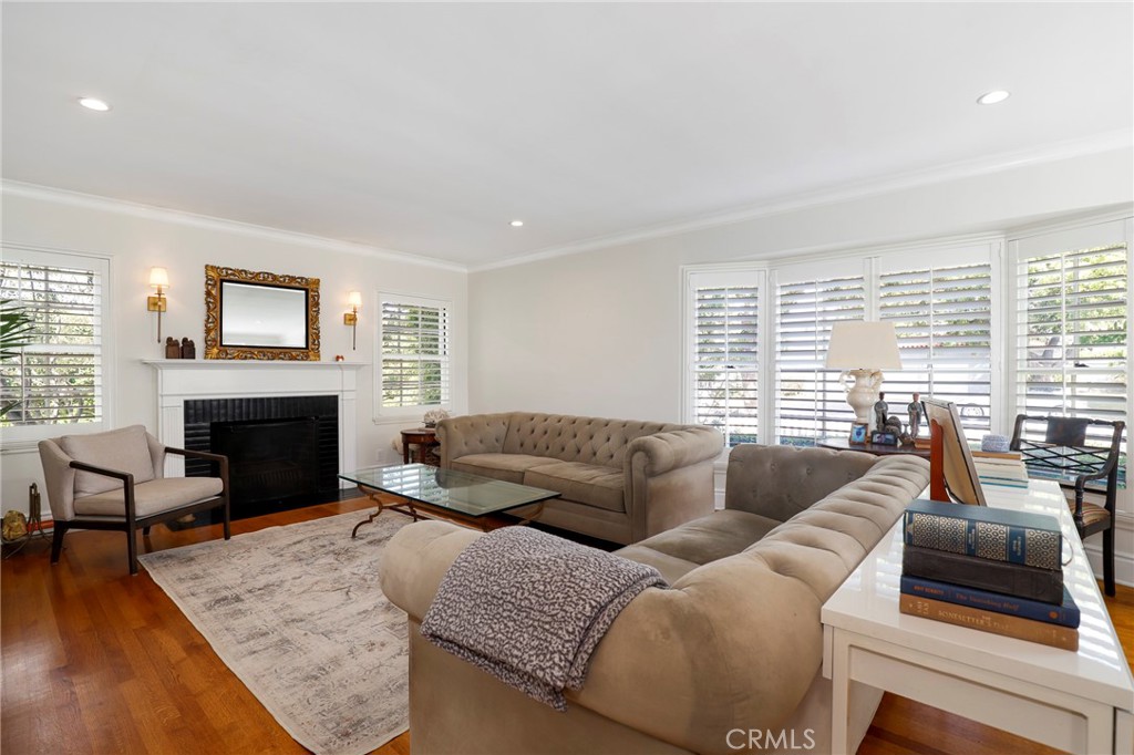 728 E Cartagena Street