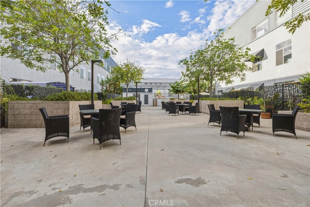 435 W Center Street 405
