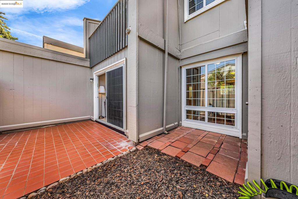 CLAYTON V.HILNDS - Residential