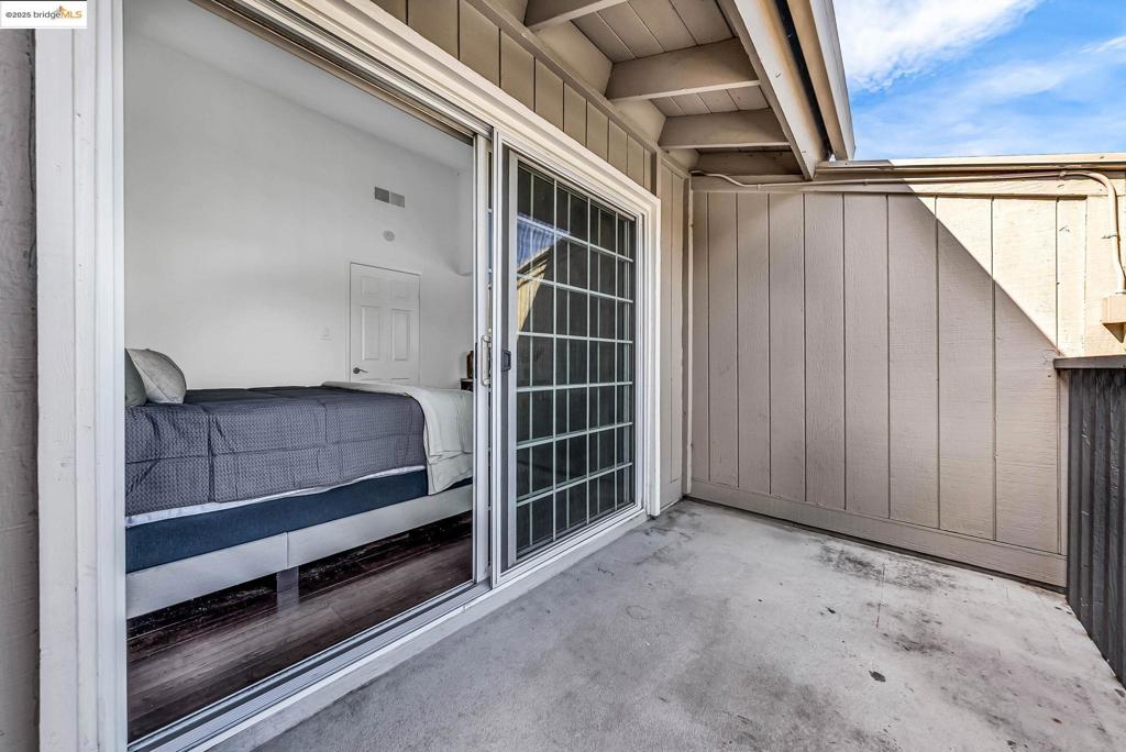 CLAYTON V.HILNDS - Residential