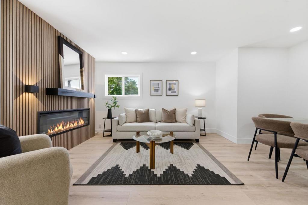 112 Price Lane