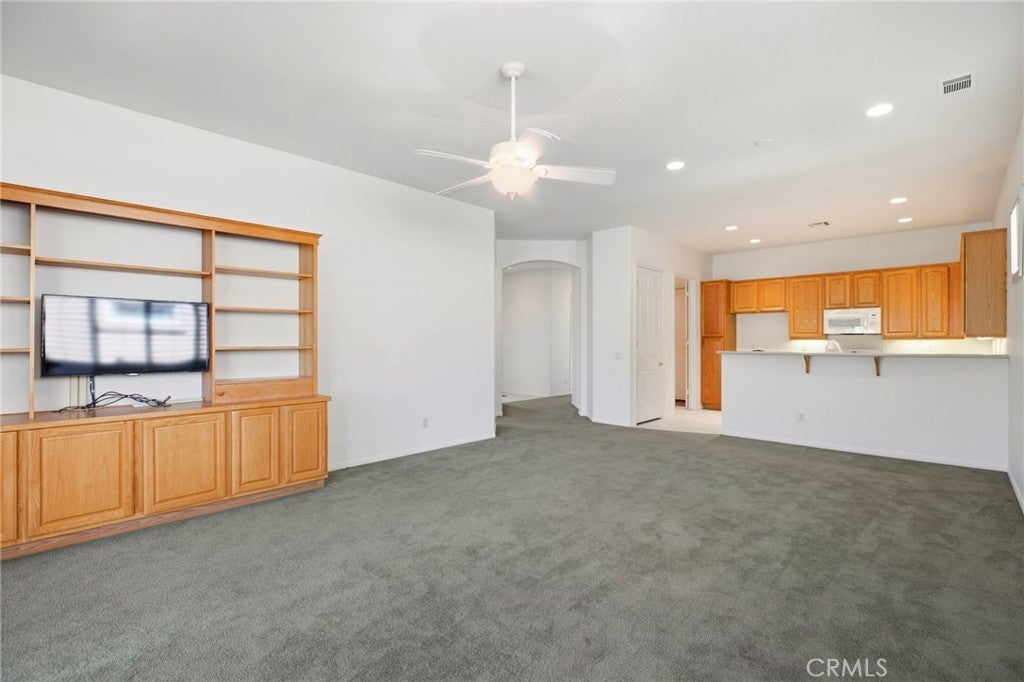 4956 ROLLING HILLS Avenue