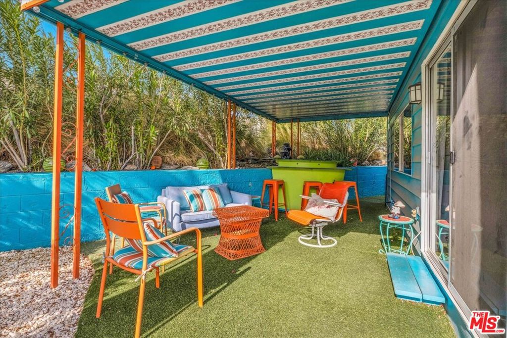108 Camarillo Street