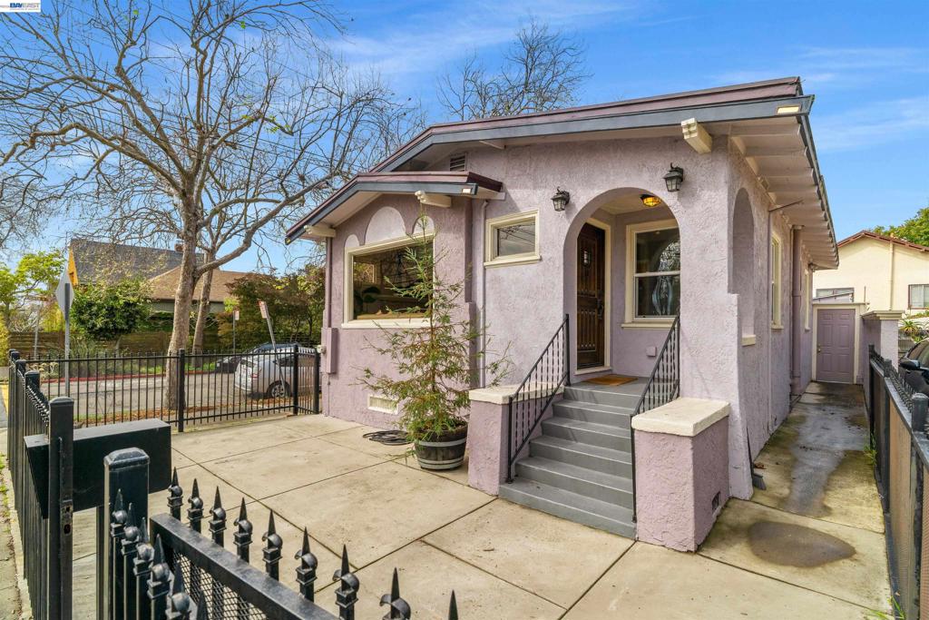 931 931 Bancroft Way