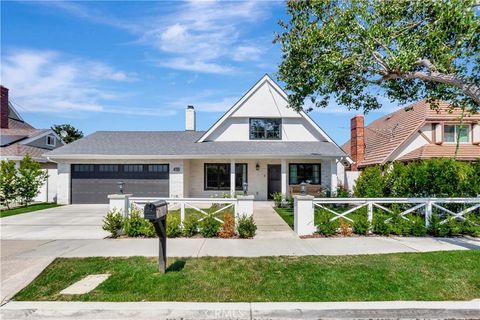 Photo of 418 E 16th Street, Costa Mesa, CA 92627 (MLS # NP25193373) Photo of 418 E 16th Street, Costa Mesa, CA 92627 (MLS # NP25193373)