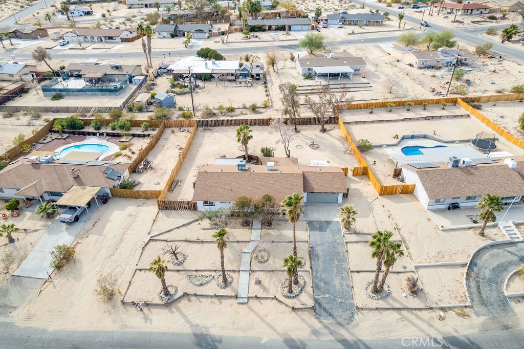 73843 White Sands Drive