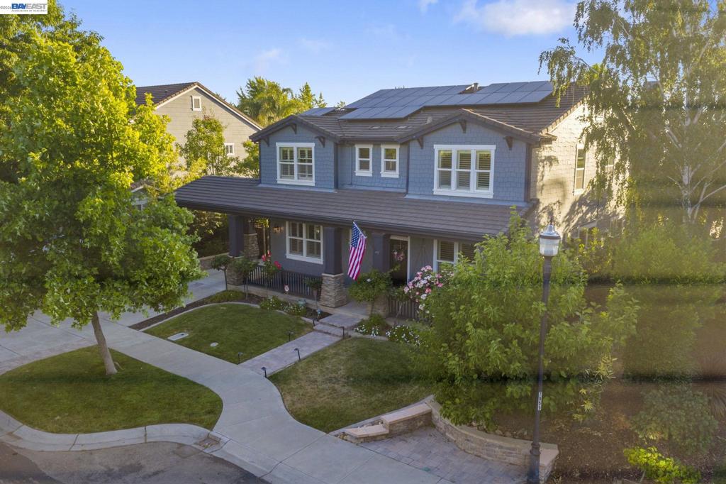 2267 Robinson Circle