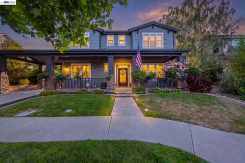 Photo of 2267 Robinson Circle CIR, Livermore, CA 94550 (MLS # 41139056)