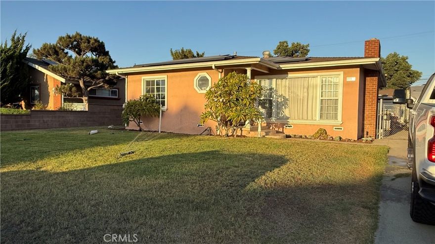 3 bedroom 2 bathroom home. Property has large driveway with a 2 car garage. Property has a basement with amply room to make it your own. Proerty sits on a large lot and backyard has plenty of room to be able to build your dream backyard or add to the the house.