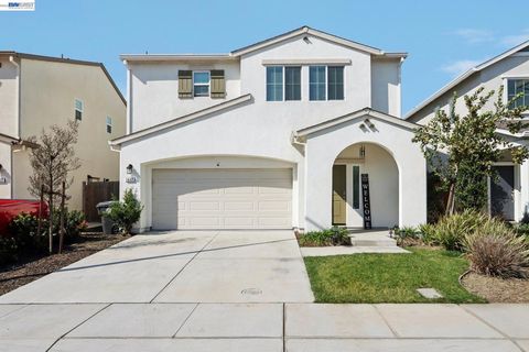 Photo of 1449 1449 Dorona Ln Ln, Manteca, CA 95336 (MLS # 41125829)