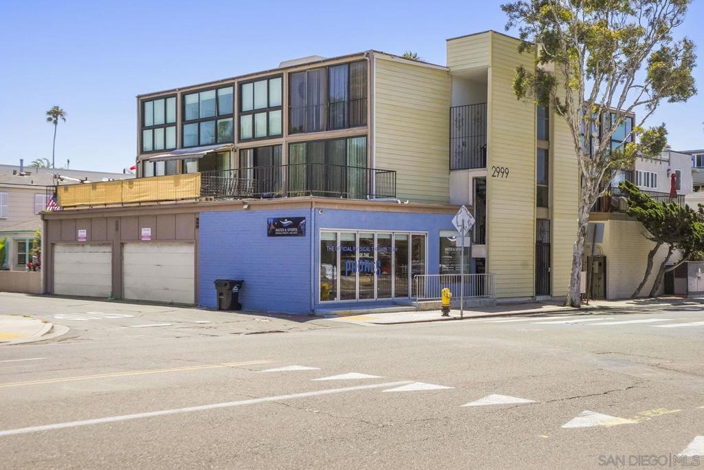 2999 Mission Blvd 201
