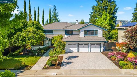 Photo of 10137 Nantucket Dr DR, San Ramon, CA 94582 (MLS # 41135553)