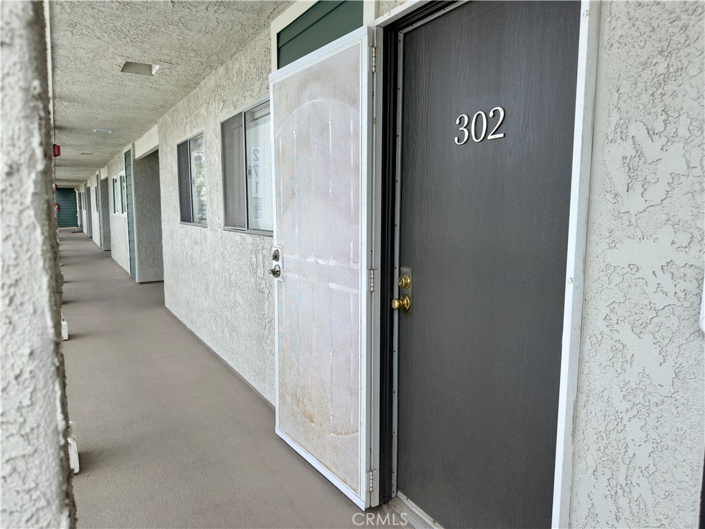 271 S Ventura