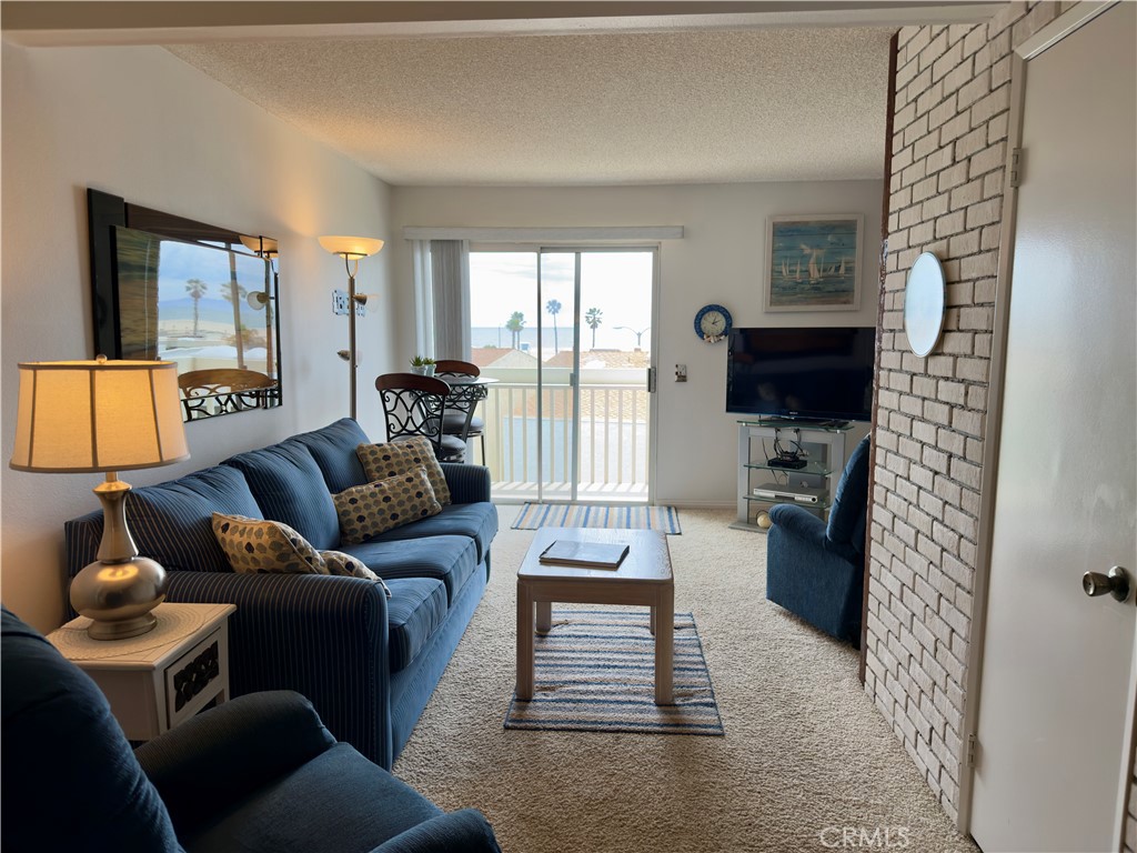 271 S Ventura
