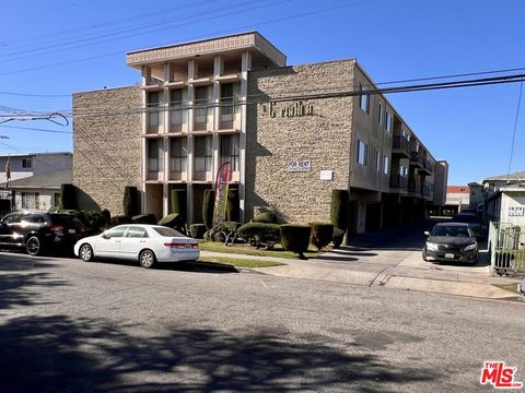 Photo of 1035 Myrtle Avenue, Inglewood, CA 90301 (MLS # 25555063)