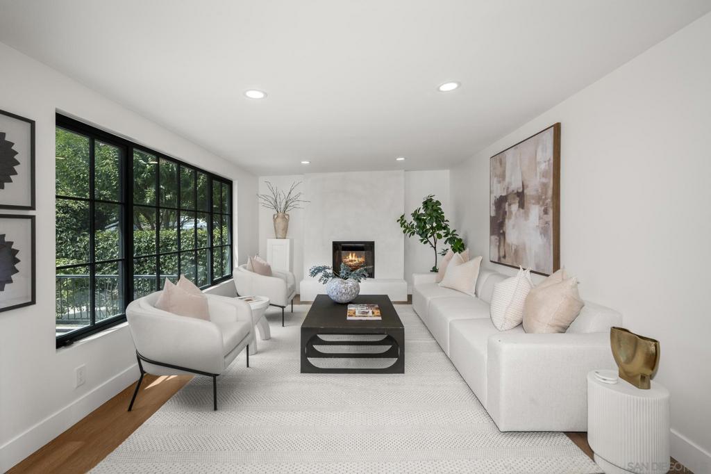 375 E Avenue