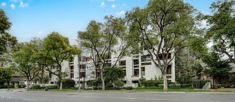 Photo of 500 E Del Mar Boulevard #12, Pasadena, CA 91101 (MLS # P1-25298)