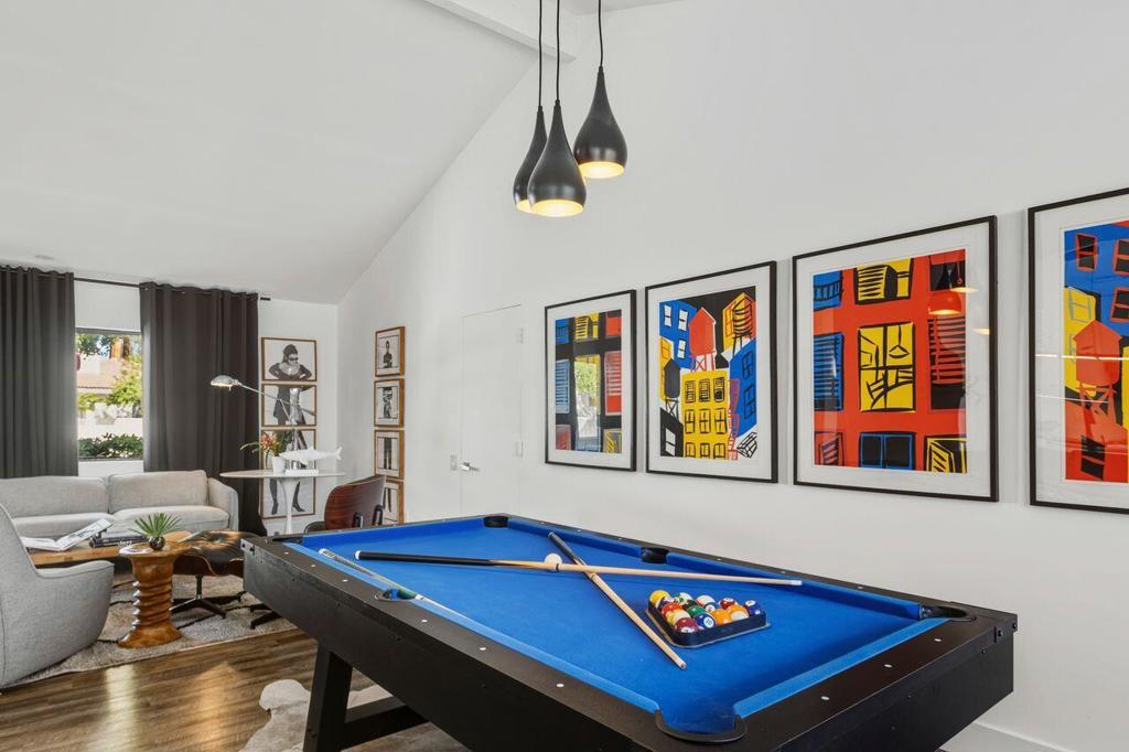 Sunshine Villa - Residential