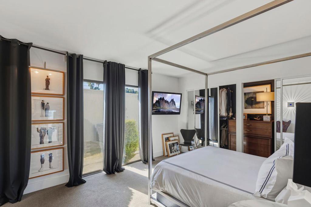 Sunshine Villa - Residential