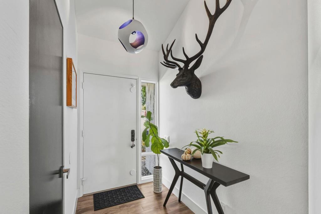 Sunshine Villa - Residential