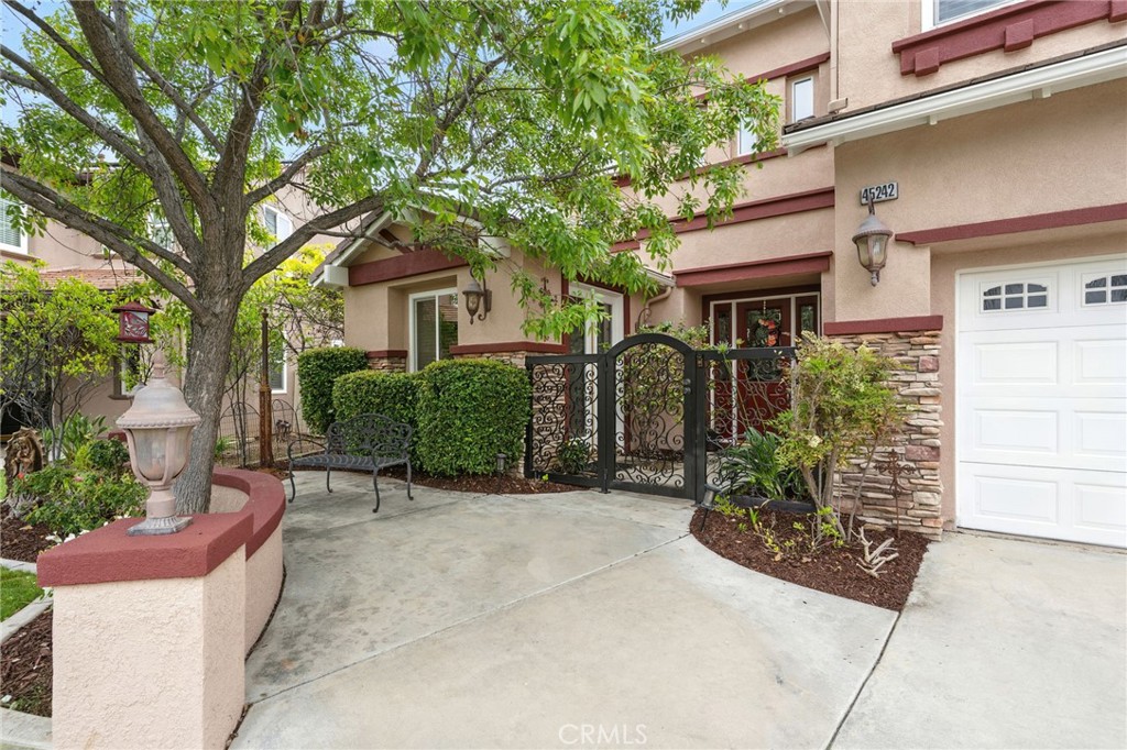 45242 oakville court