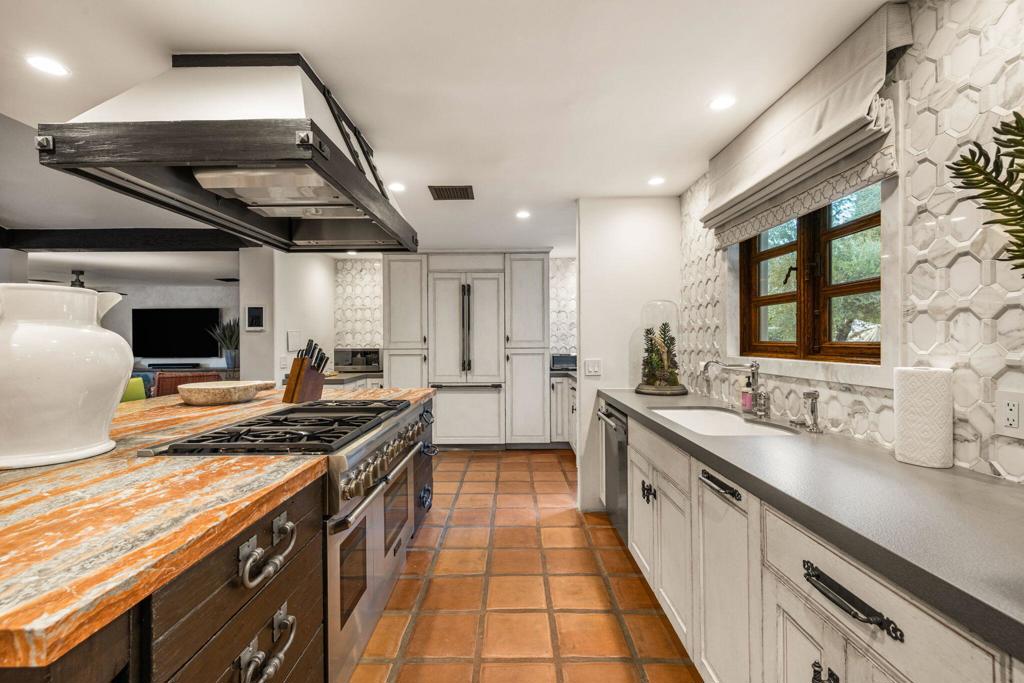 Old Las Palmas - Residential