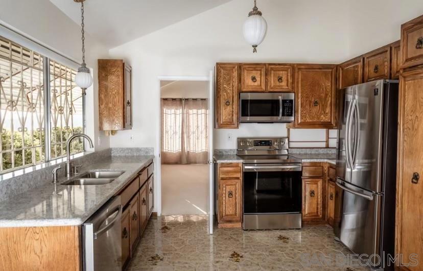 San Carlos - Residential Lease