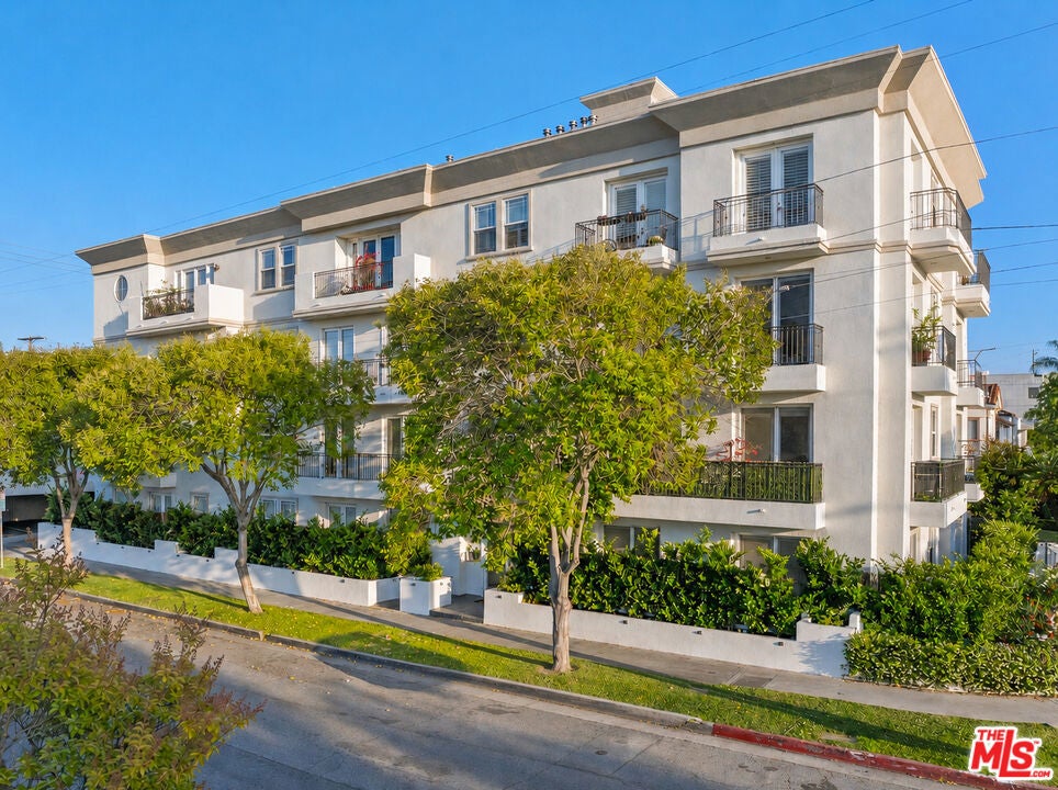 1100 S Clark Drive