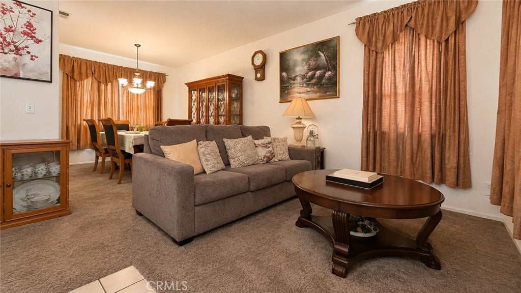 6538 Douglas