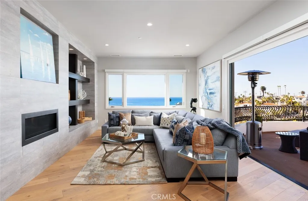 San Clemente, California 92672, United States, 3 Bedrooms Bedrooms, ,4 BathroomsBathrooms,Residential,Active,208712