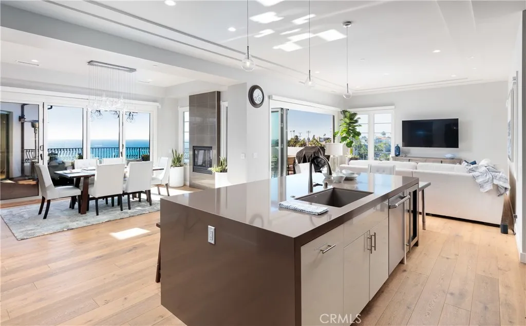 San Clemente, California 92672, United States, 3 Bedrooms Bedrooms, ,4 BathroomsBathrooms,Residential,Active,208712