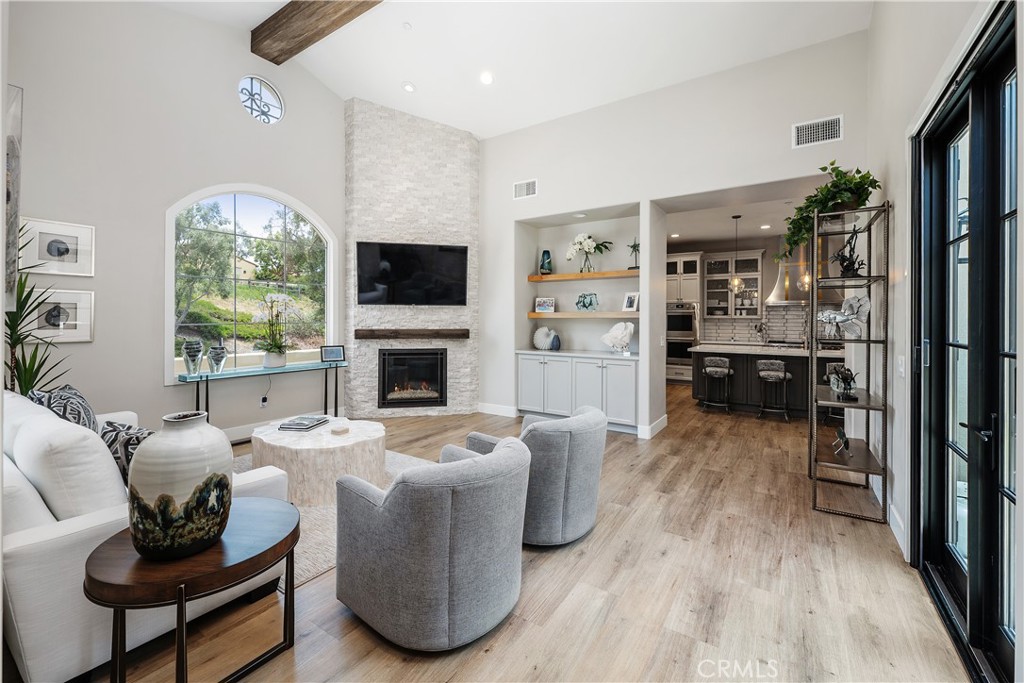 8126 Santaluz Village N
