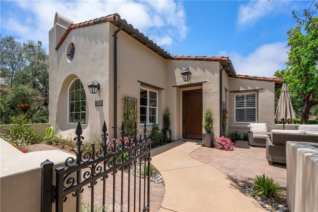8126 Santaluz Village N