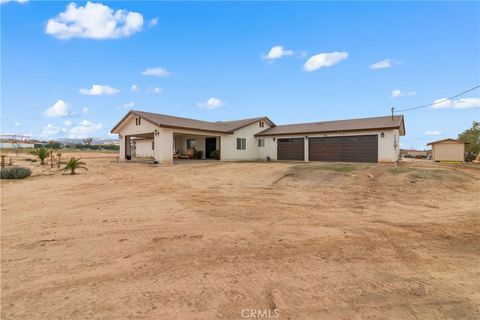 14426 Tumbleweed Road Phelan CA 92371