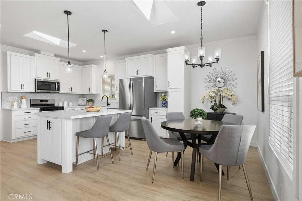 19009 South Laurel Park Road 186