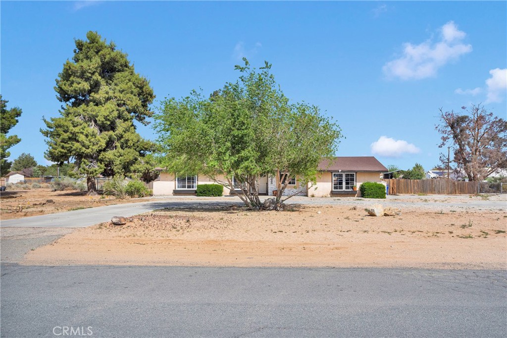 13885 Hopi Road