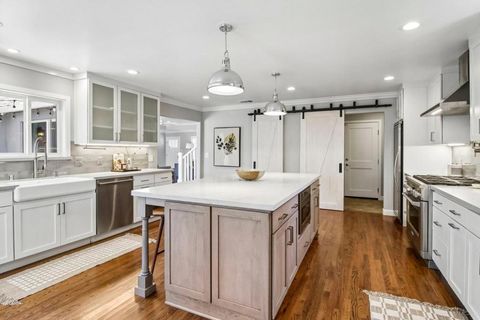 Tiny photo for 1086 Camino Ricardo, San Jose, CA 95125 (MLS # ML82046493)