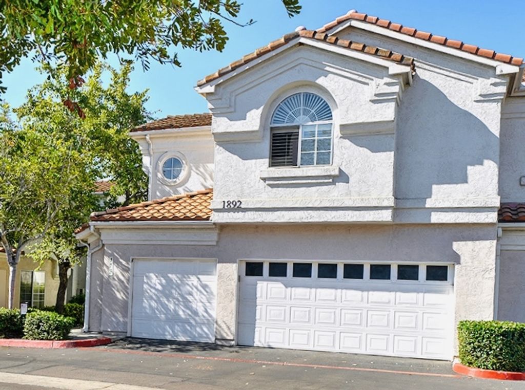 listing image 130721358413303820937