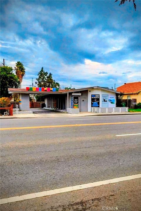 1253 WINTON WAY Atwater CA 95301