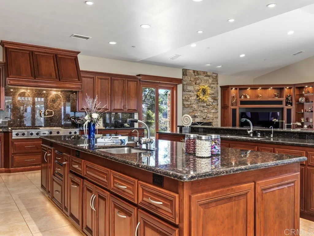 Bonsall, California 92003, United States, 4 Bedrooms Bedrooms, ,6 BathroomsBathrooms,Residential,Active,193596