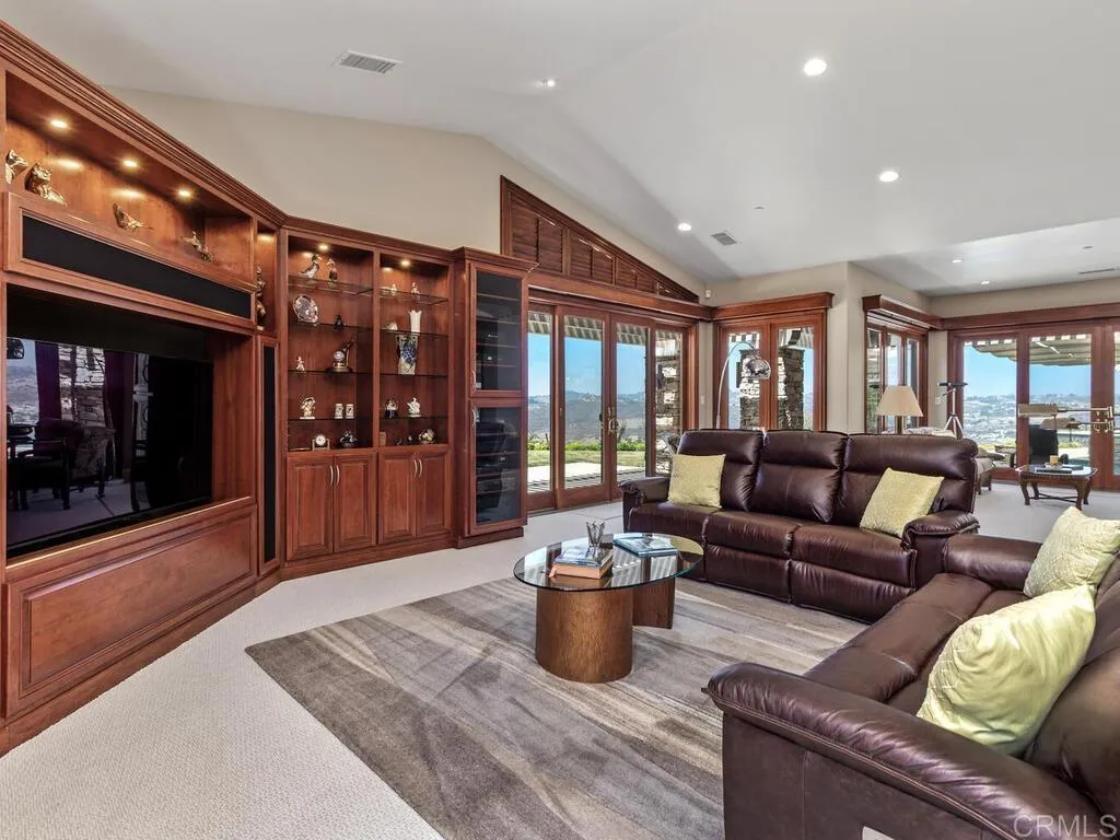 Bonsall, California 92003, United States, 4 Bedrooms Bedrooms, ,6 BathroomsBathrooms,Residential,Active,193596