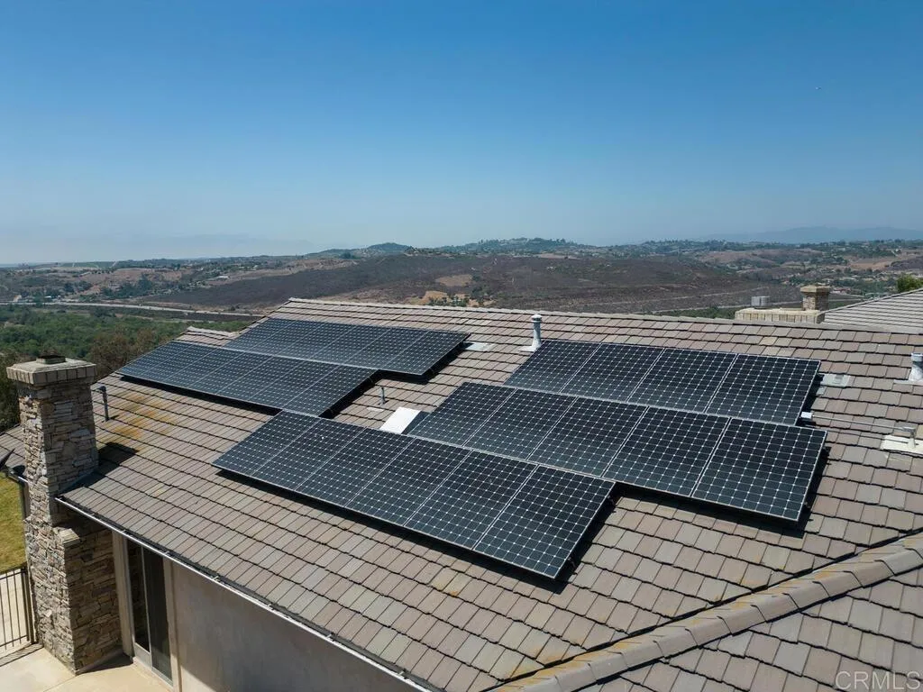 Bonsall, California 92003, United States, 4 Bedrooms Bedrooms, ,6 BathroomsBathrooms,Residential,Active,193596