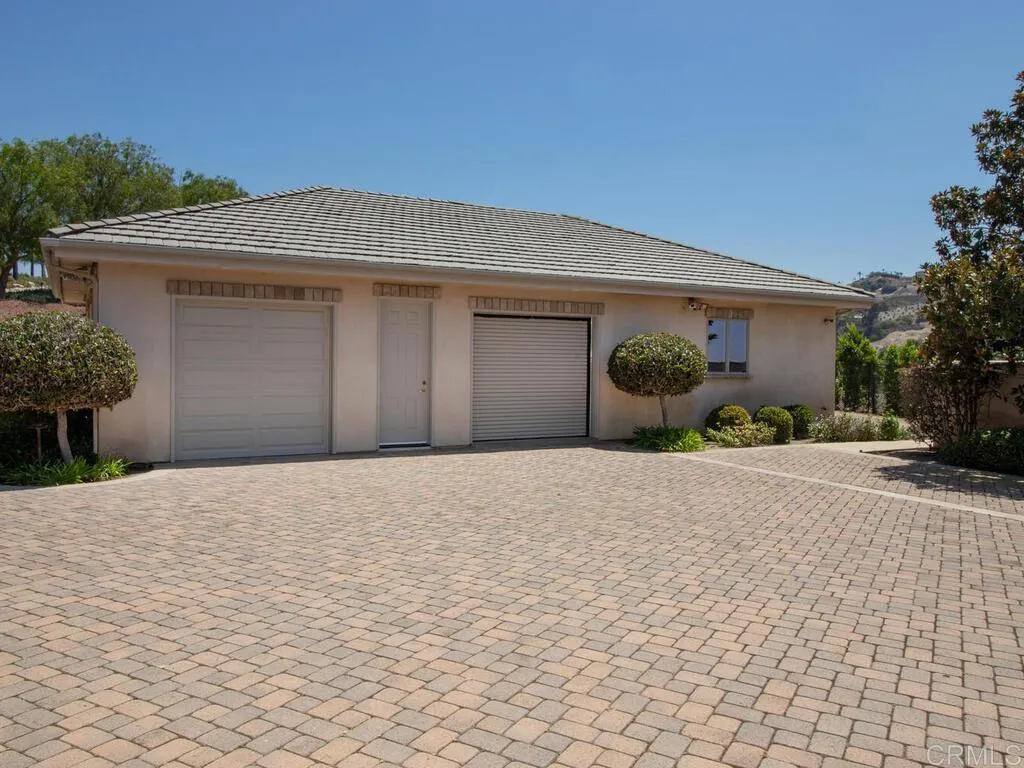 Bonsall, California 92003, United States, 4 Bedrooms Bedrooms, ,6 BathroomsBathrooms,Residential,Active,193596