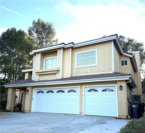 Photo of 6906 Hastings St, Moorpark, CA 93021 (MLS # SR26177398)