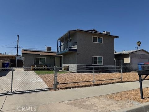 Photo of 1720 Sunset Street, Barstow, CA 92311 (MLS # HD25136706)