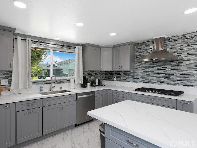 9451 Hyannis Port Dr